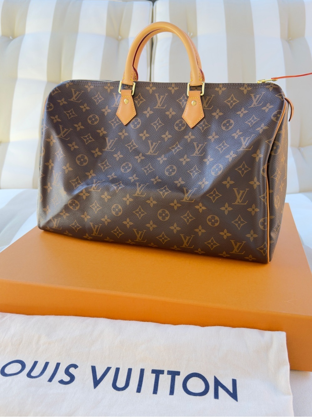 Louis Vuitton Speedy 40 Classic Monogram Canvas France w/ Box, Dust Bag Lock Key - Picture 6 of 10